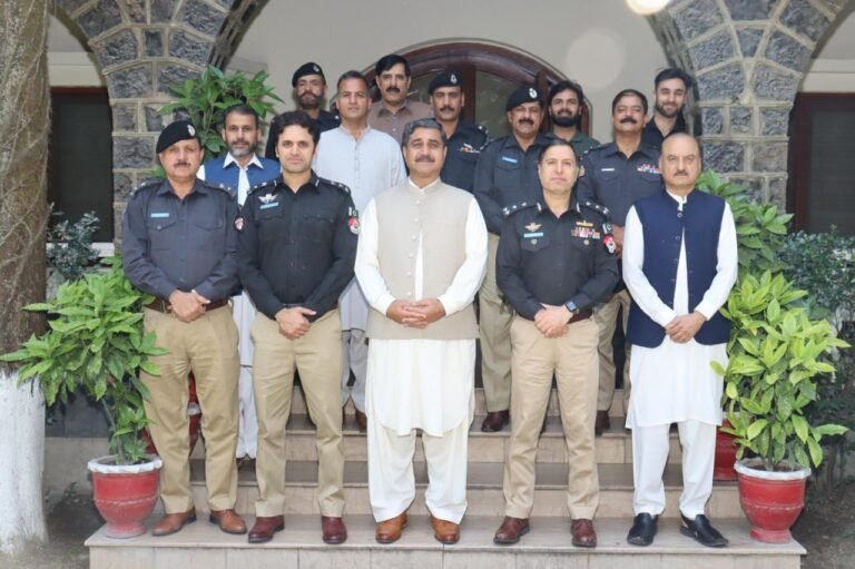 Farewell Ceremony in Honour of Retiring SP Tariq Mehmood Khan Hosted by DIG Hazara